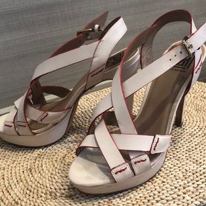 Pour La Victoire Strappy Heels